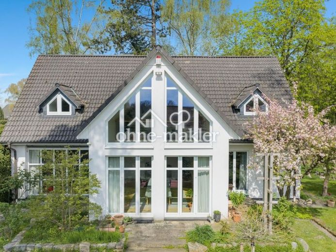Schönes Einfamilienhaus in idealer Lage – फोटो 1