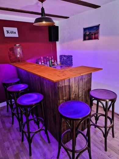 Casa unifamiliare con giardino, garage e posto auto – Photo 7