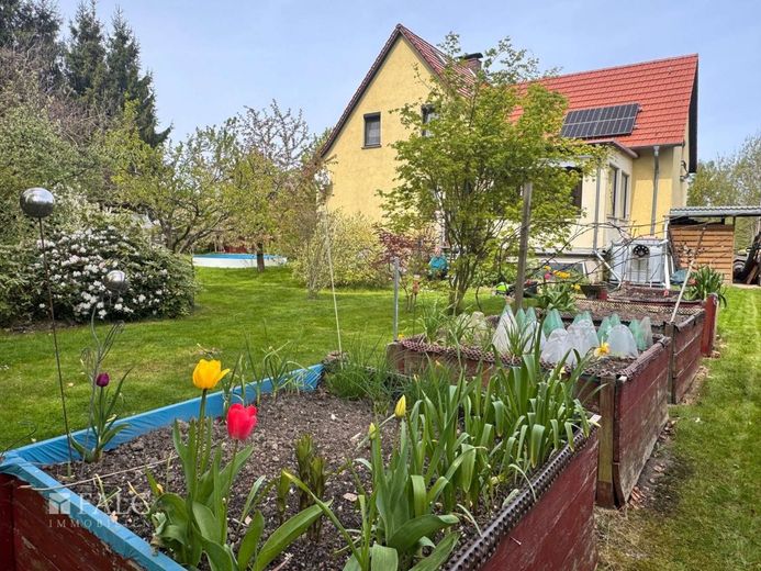 Energieeffizienzhaus A - provisionsfrei - Angebotspreis 61.000 EUR unter Verkehrswertgutachten – Garten
