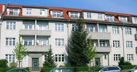 Придатна для спільного проживання 2-кімнатна квартира в Берліні-Йоганністалі – Hausansicht
