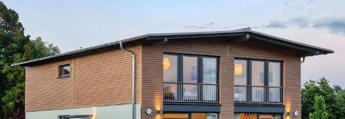 Ferienhaus am Woblitzsee – KfW 40, Sauna, Seelage & professionelles Vermietungskonzept