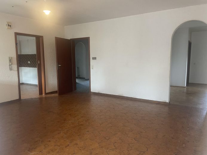 Esszimmer/ Durchg. Schlaftrakt