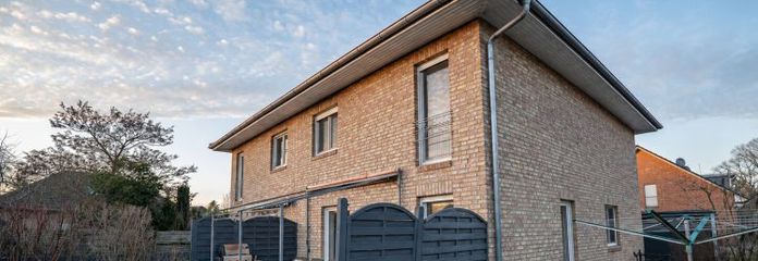 Moderne Doppelhaushälfte mit Garten in ruhiger Lage – Komfortables Wohnen auf ca. 125 m²
