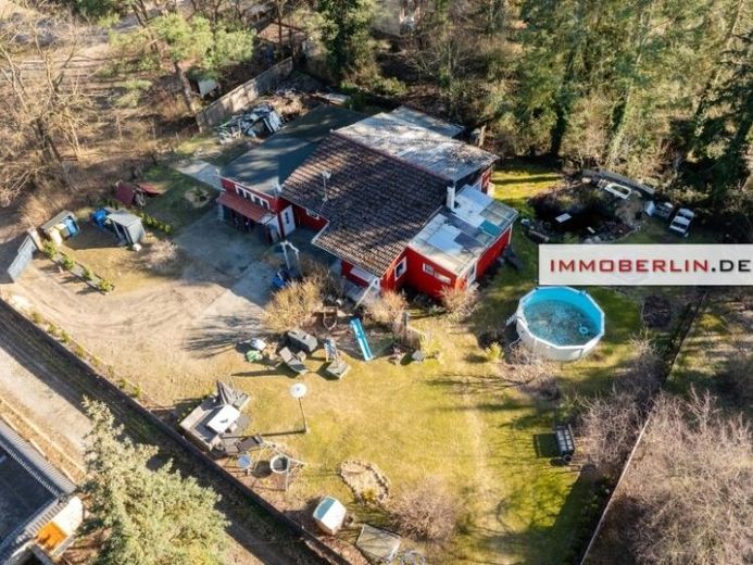 IMMOBERLIN.DE - Favoloso bungalow con giardino soleggiato e garage in un ambiente ricco di boschi – Foto 1
