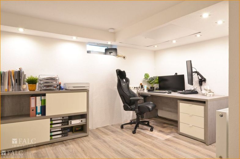 Home office im UG