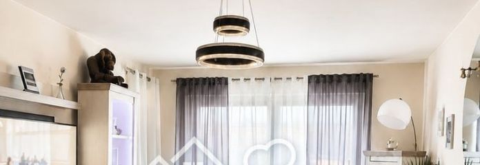 Modernisierte helle 2,5 Zimmer Wohnung mit Balkon
