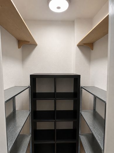 geräumige 3 Zimmer Wohnung mit Balkon und TG – Abstellraum