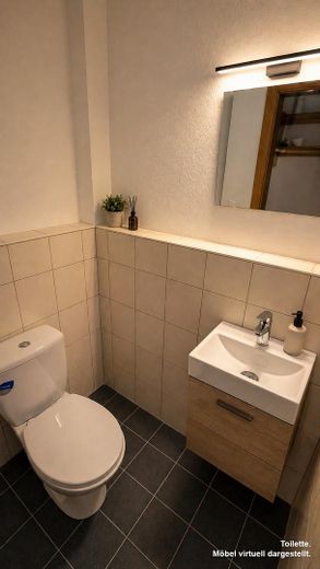 Accogliente abitazione di proprietà a Reutlingen: appartamento al piano terra di 3 locali con terrazza – Gäste WC