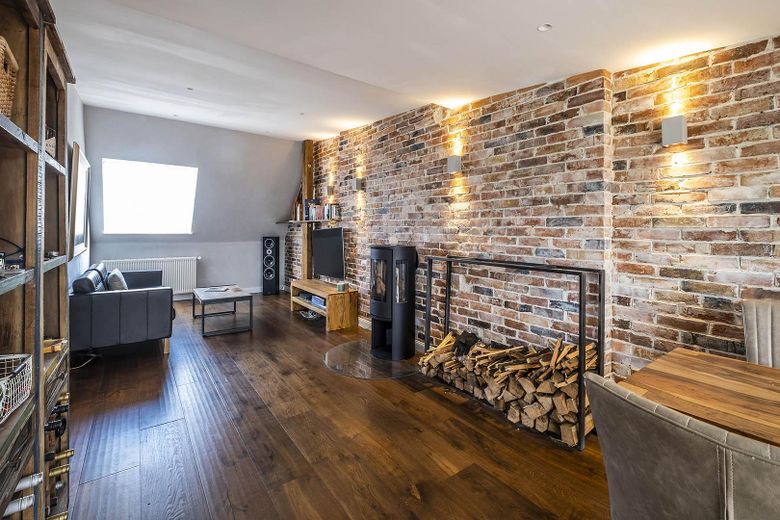 Appartamento loft unico con potenziale terrazza sul tetto a Ottensen – Foto 21