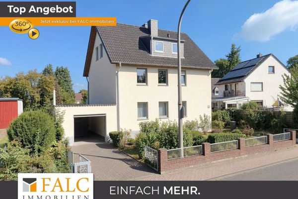 Charmantes Raumwunder mit Potenzial – großzügiges Wohnhaus mit Garten & Garage auf Erbbaugrundstück
