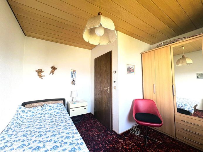 Zwei Häuser, viele Möglichkeiten: Bungalow & vielseitig nutzbares Zweithaus auf großem Grundstück – Kind 1 Bungalow