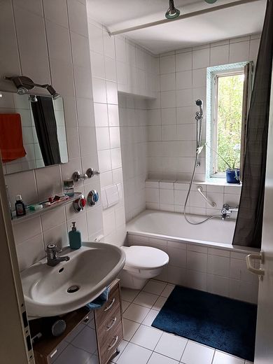 Schöne 2-Zimmer-Wohnung mit gehobener Innenausstattung mit EBK in Regensburger Westen – Foto 8