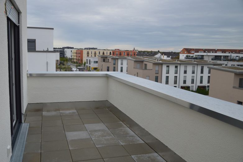 Neubau - Penthouse -  Fahrstuhl - Barrierefrei - TG-Stellplätze – Terrasse aus dem Schlafzimmer