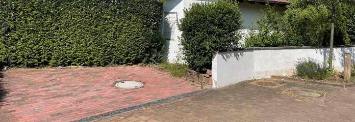 2 Stellplätze vor Terrasse