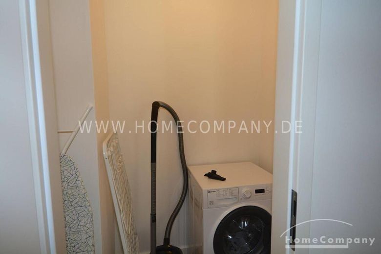 2-Zimmer-Wohnung mit Spreeblick in Tiergarten, Berlin, möbliert – 6e58f7e756dace6d80cc709f2bec3feec9c3a0a8.jpg