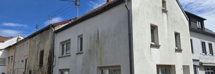 Historisches Einfamilienhaus mit Scheune im Herzen von Dudeldorf – viel Potenzial zur Verwirklichung