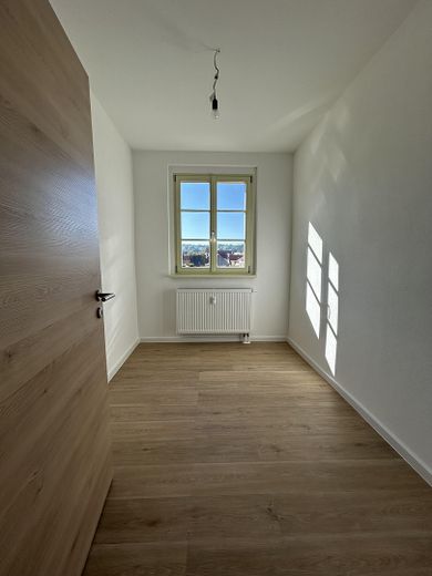 kleines Schlaf-/Arbeitszimmer