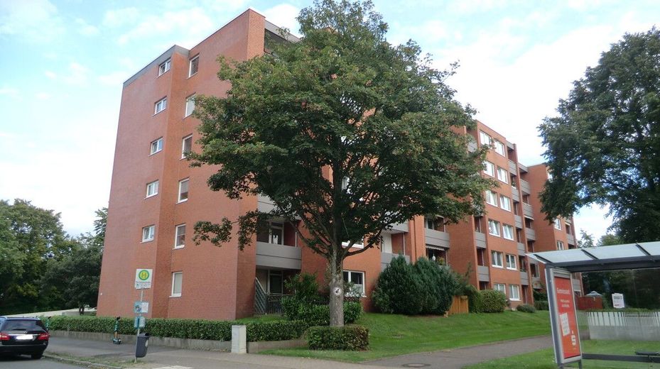 *Schnuckelige und gut vermietete Terrassenwohnung in NMS-Ruthenberg !!!* – Aussenansicht Balkone