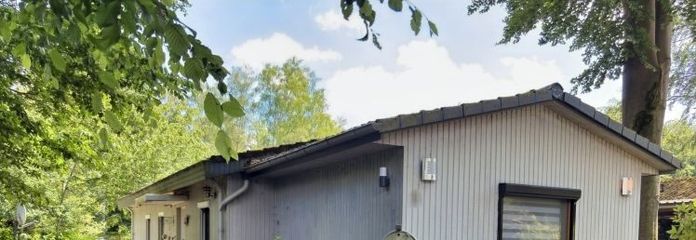 Uetze: Charmantes Holzhaus am Spreewaldsee - Wassergrundstück