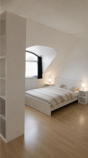 Moderno appartamento monolocale con balcone, cucina componibile e accesso senza gradini – Foto 4