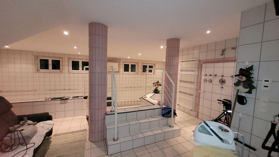Privatverkauf EFH in Oberstaufen-Weißach, – Schwimmbad UG