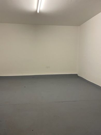 Autarke Business-Residenz NRW in Autobahnnähe: Wo Innovation auf Expansion trifft (PROVISIONSFREI) – ehem. Fotostudio im EG