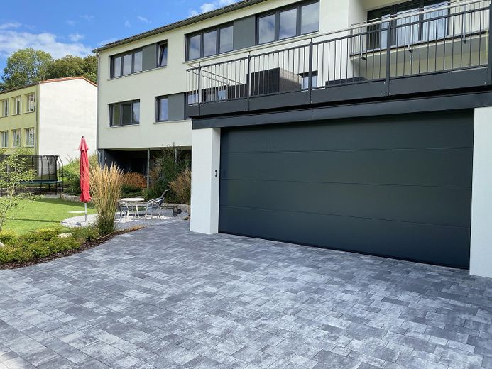 Esclusivo appartamento di 6 locali, 304 mq/KB/Garage/Terrazza/Giardino – Doppelgarage (optional)