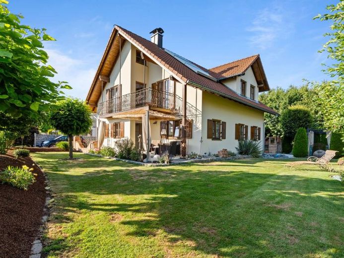 Einziehen und Wohlfühlen: Familienhaus in Legau – Foto 1