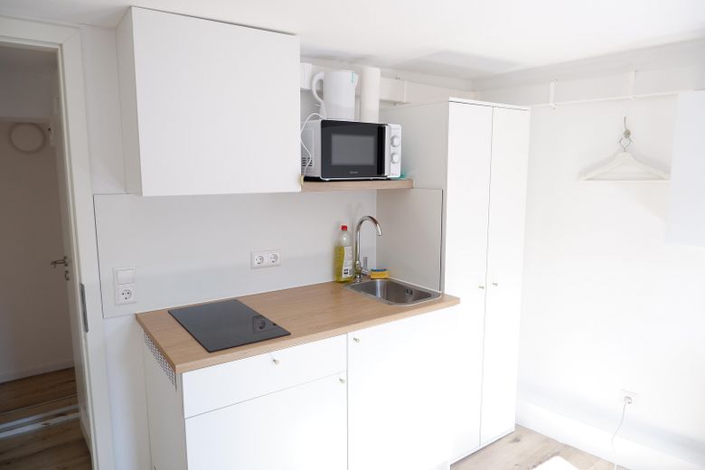 Centrale - Ammobiliato - 2 locali – Photo 3