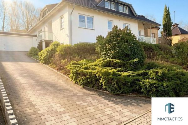 Stilvolles und großes Einfamilienhaus mit Kamin, Garten & hochwertiger Ausstattung
