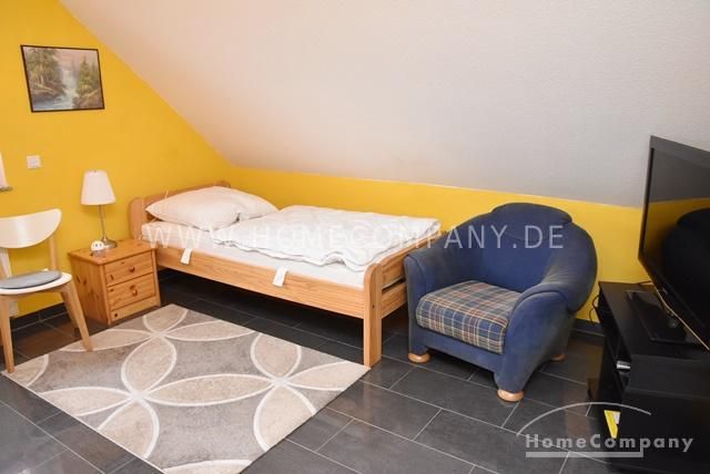 Pattensen, Apartamento nuevo amueblado con techo inclinado en la 1.ª planta de una casa para 2 familias en una zona de nueva construcción. – 732566c5e1065c9a326fc3884a5c7bcd2c7f6ee3.jpg