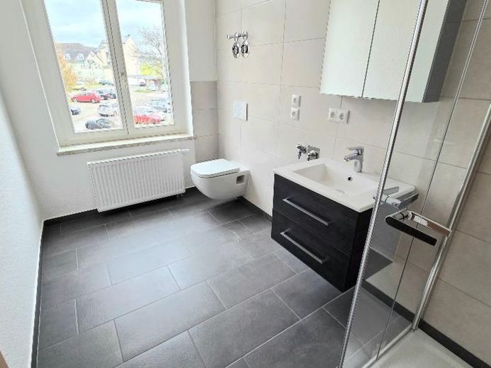 Nagelneue Behindertengerechte 3-R.-Whg. m. Lift u. Balkon mitten in der City – फोटो 1