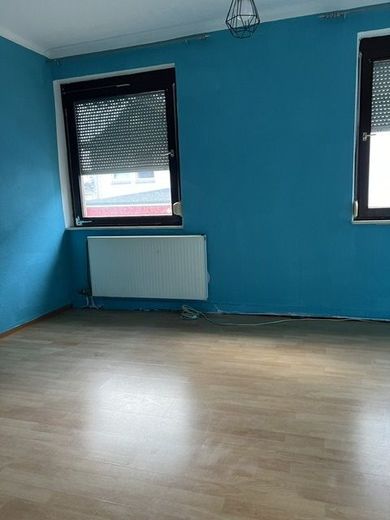 4 Zi. Whg.im 3 Fam.Haus mit Gartennutzung zur Miete im EG. in Giengen a.d.Brenz – Wohnzimmer