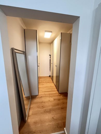 Begehbarer Kleiderschrank