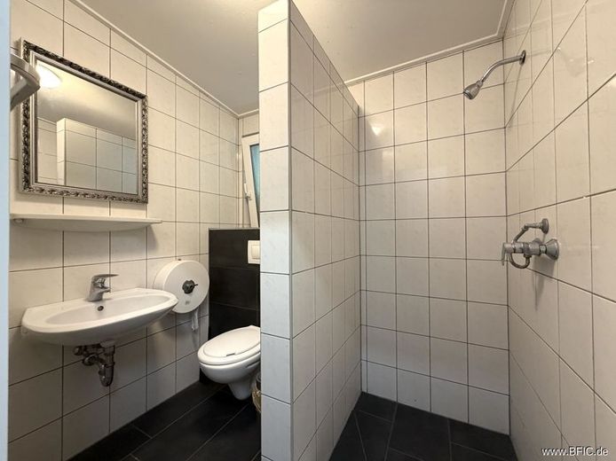 Sanitärgebäude innen