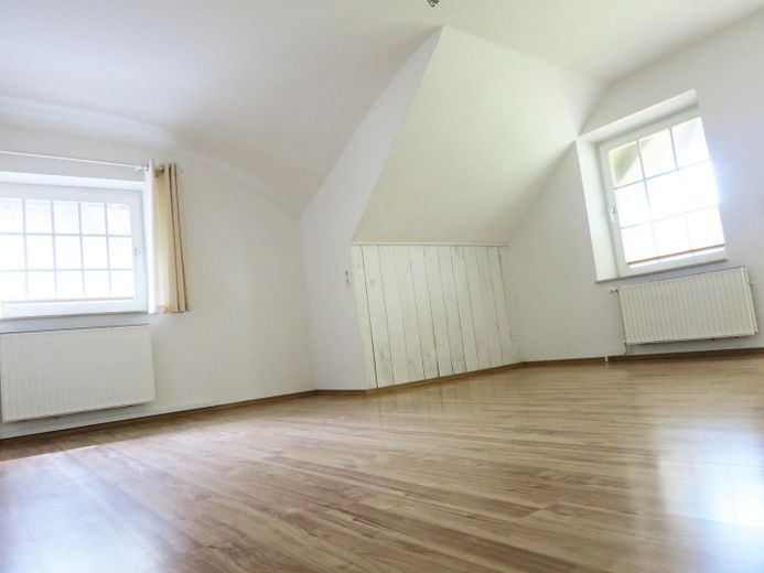Resthof / Landhaus + 600 m² Hallenfläche – Wohnen & Arbeiten in Westerstede – Schlafzimmer OG