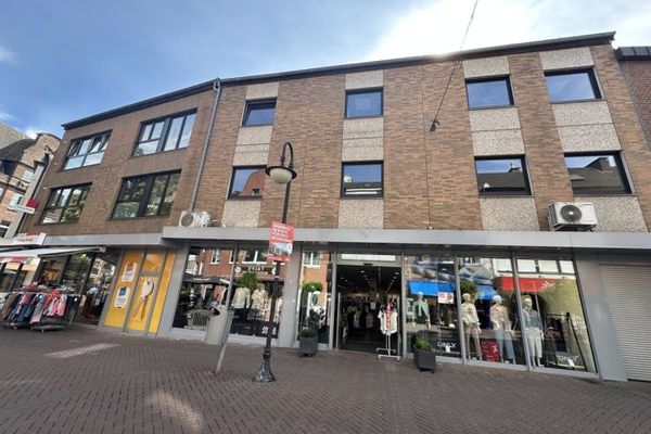 Individuell gestaltbare Büroflächen im 1. Obergeschoss in der Klever Innenstadt. Parkplätze vorhanden.