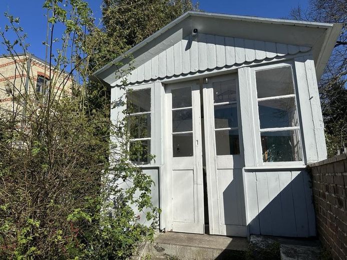 Historisches Stadthaus mit 4 Wohneinheiten, Garten und Ostseeblick – 160 m zum Meer – Außen: Gartenpavillon
