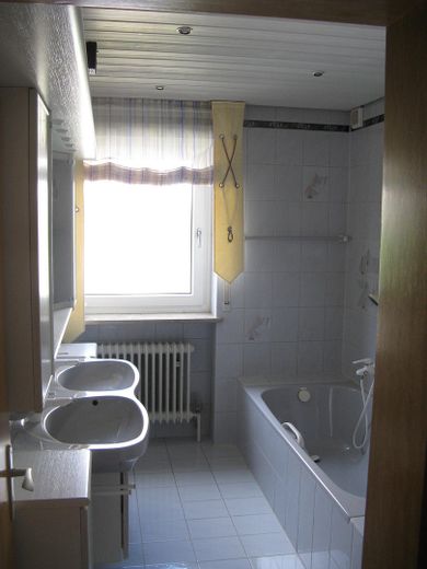 Preissenkung Mehrgenerationenhaus Provisionsfrei VB – Bad OG