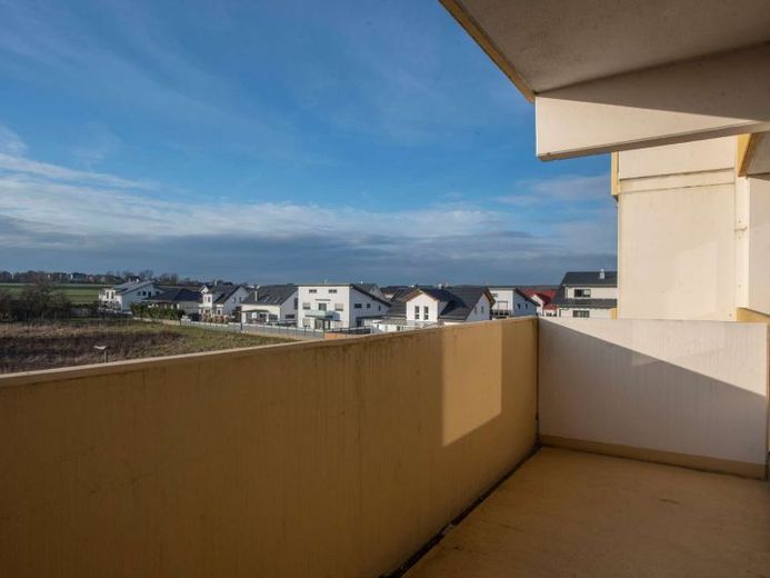 Käuferprovisionsfrei! 3-Zimmer-Wohnung mit zwei Balkonen und schöner Aussichtslage – Foto 1