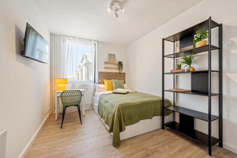 Renoviertes und vollausgestattetes Apartment in Top Lage! – Foto 1