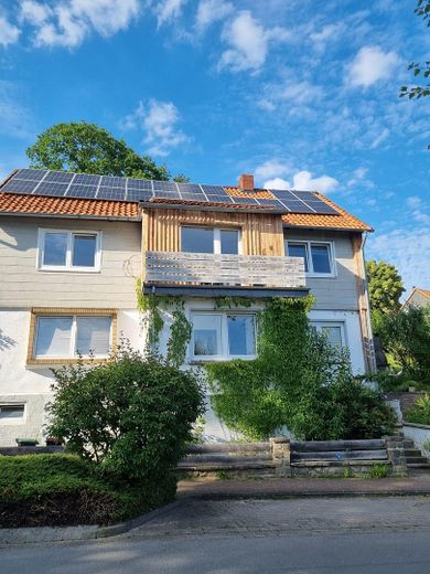 Einfamilienhaus im schönen Osterwald mit schöner Aussicht – Foto 1