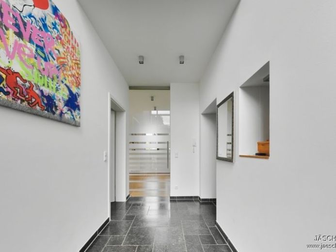 JÄSCHKE - Modernisiert, großzügig und voller Wohnkomfort – Ihr neues Zuhause in Walheim. – Foto 1