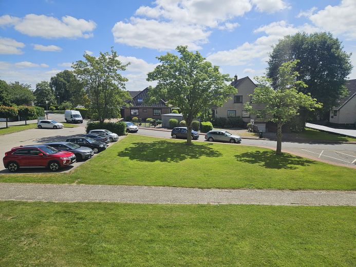 Appartement spacieux et ensoleillé de 3 pièces – Parkmöglichkeiten 