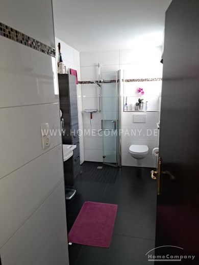 Möblierte 2,5-Zimmerwohnung mit Terrasse und Gartenzugang in Bonn-Dottendorf! – 7ddcfc414c1719e0e24e11645c0672a0edcebebc.jpg