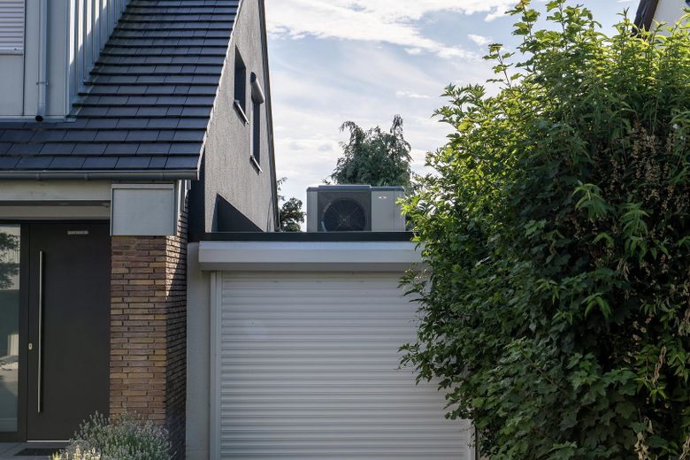 Attraktive Maisonettewohnung mit Haus-im-Haus-Charakter, Dachloggia, Garage – Individuelle Luft-/Wärmepumpe