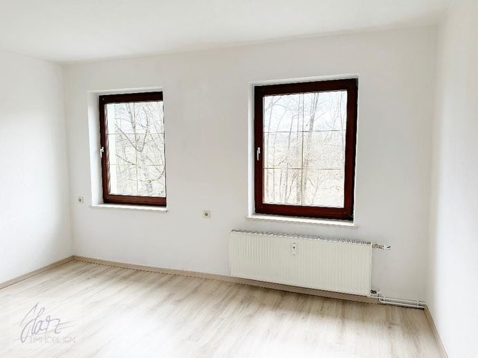 ***WOHNEN IM GRÜNEN*** - Komfortabel, ruhig und familienfreundlich... 3-Raumwohnung mit Tageslichtbad und opionaler Einbauküche ab sofort zu vermieten – Wohnzimmer