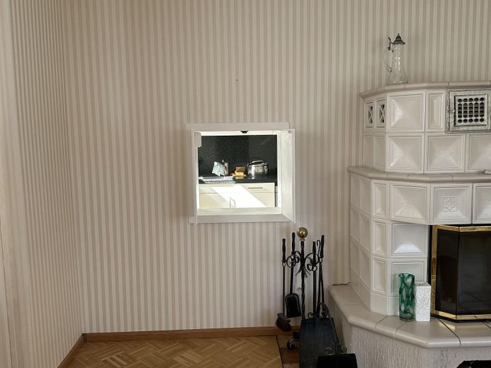 Provisionsfrei: Freistehendes Einfamilienhaus mit 154 m² Wohnfläche und Wintergarten in Reinbek – Durchreiche zur Küche
