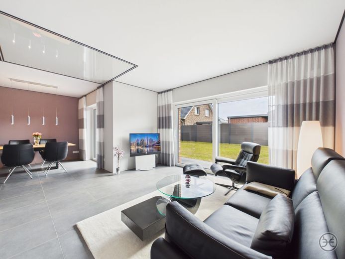 BEST-PREIS // Hochwertiger &amp; Nahezu Neuwertiger KFW-55EE Bungalow in schöner Wohnlage // Barßel – Eden-Ehbrecht-Immobilien_Verkauf_EFH_Barßel_024