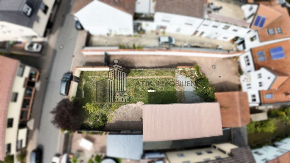ATIK: Chance nutzen: 295 m² Grundstück für Ihr zukünftiges Ein- bis Zweifamilienhaus – Drohnenaufnahme